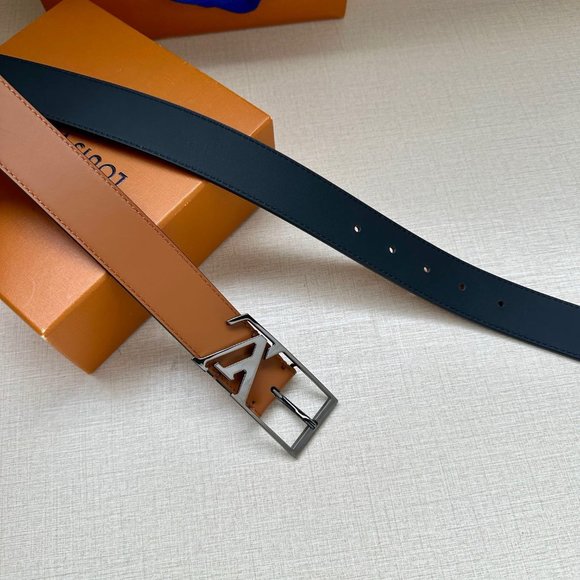 Louis Vuitton belt